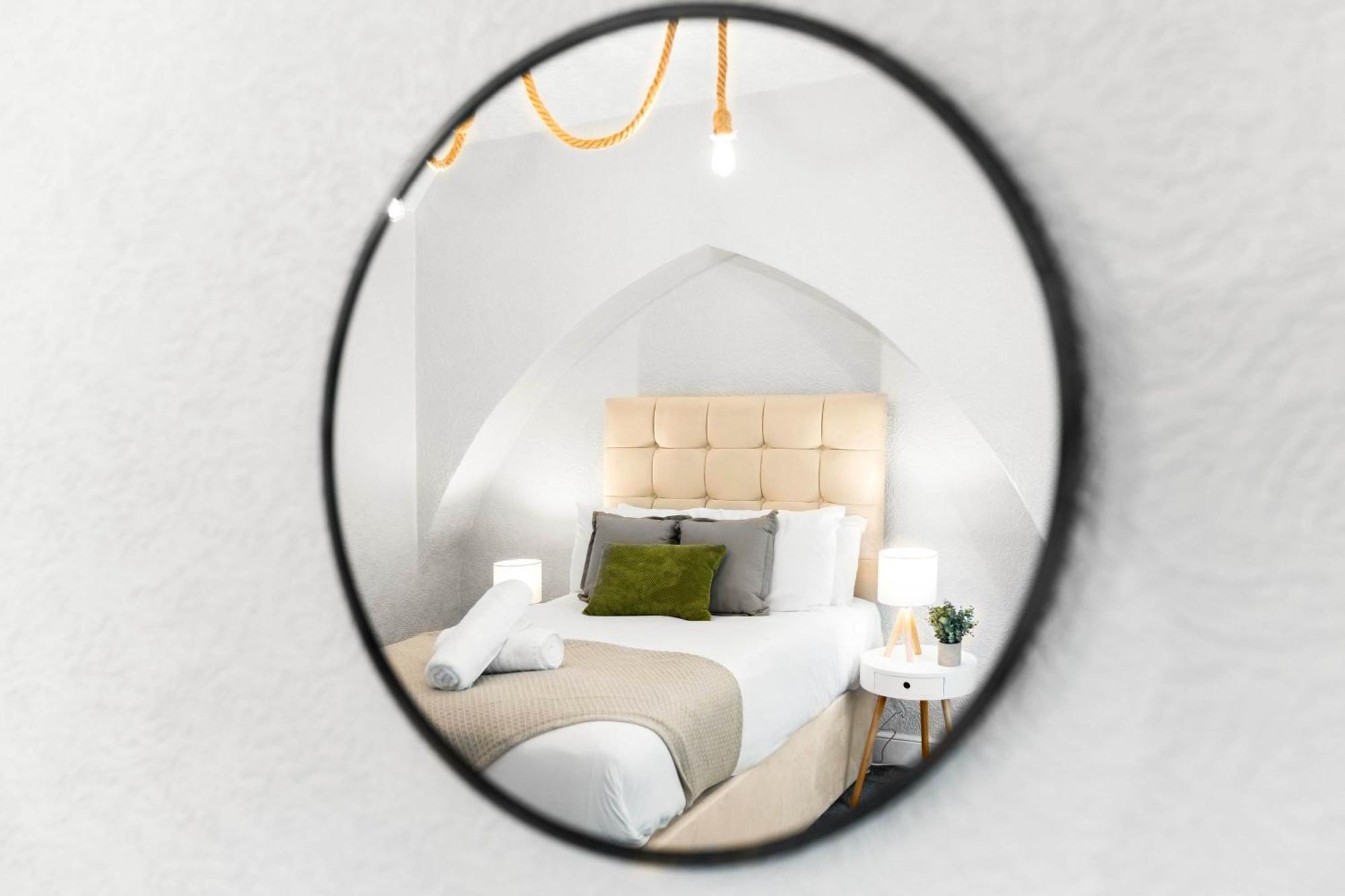 Stylish 3 Bedroom House - 6 Guests - Garden - Parking - Netflix - Wifi - 17M Μπέρμιγχαμ Εξωτερικό φωτογραφία